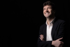 Óliver Díaz Director de Orquesta